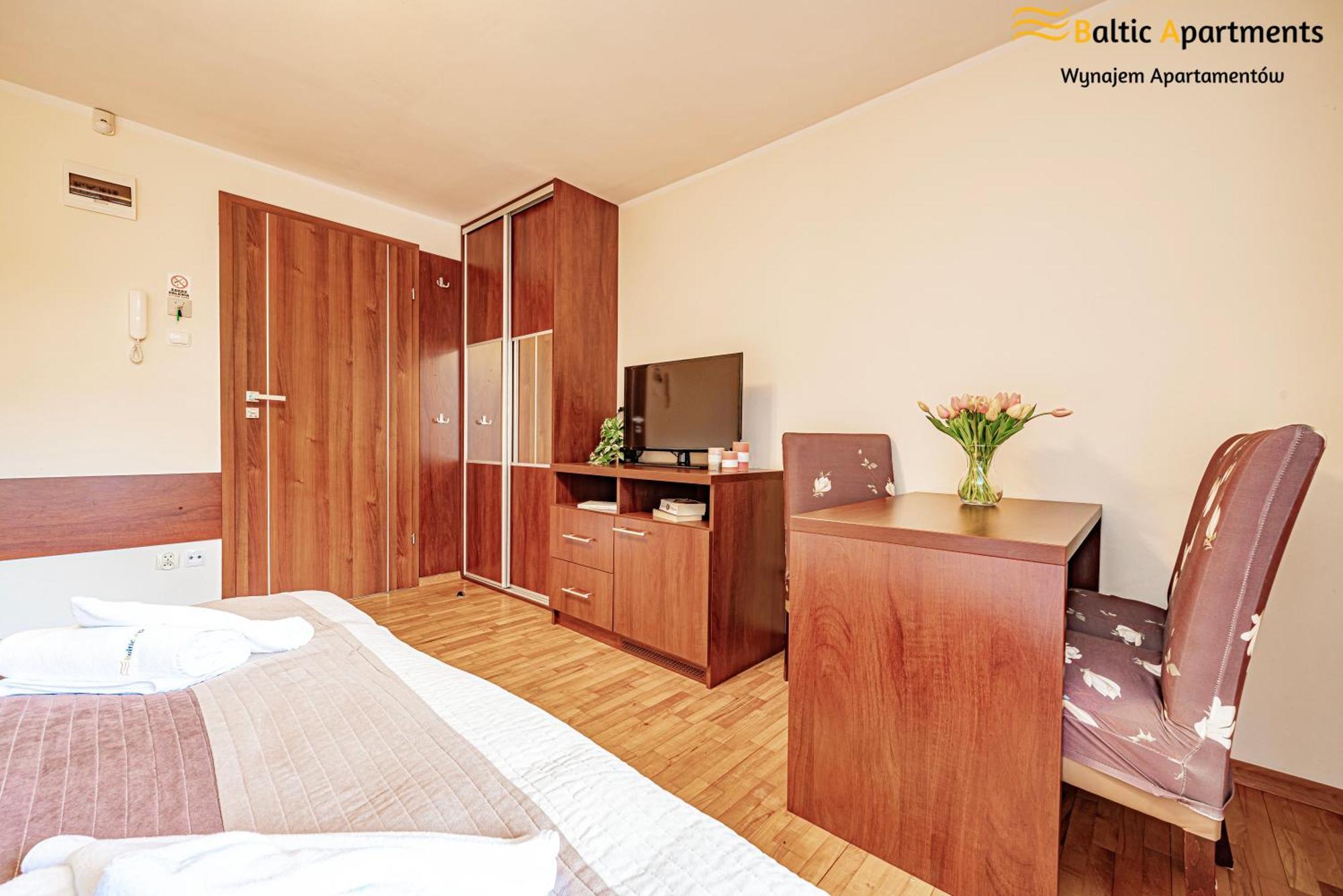 Baltic Apartments - Hotelik Przy Promenadzie Свіноуйсьце Екстер'єр фото